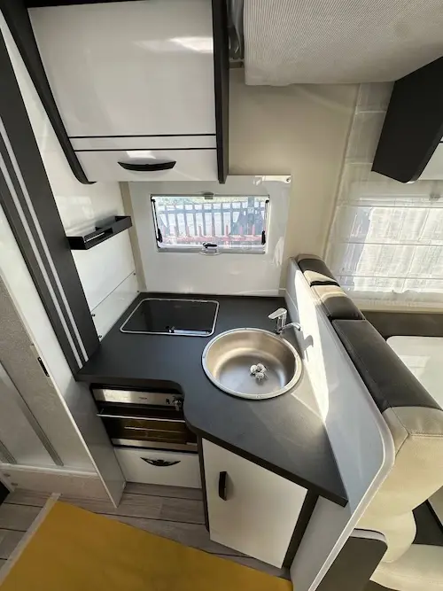 camper semintegrale nuovo vendita a roma