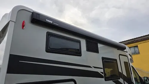 Veranda antracite inclusa nel Pack Plein Air Slim 331