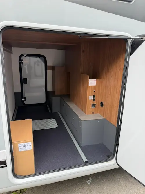 Laika Ecovip L3009 Titanio semintegrale vano garage