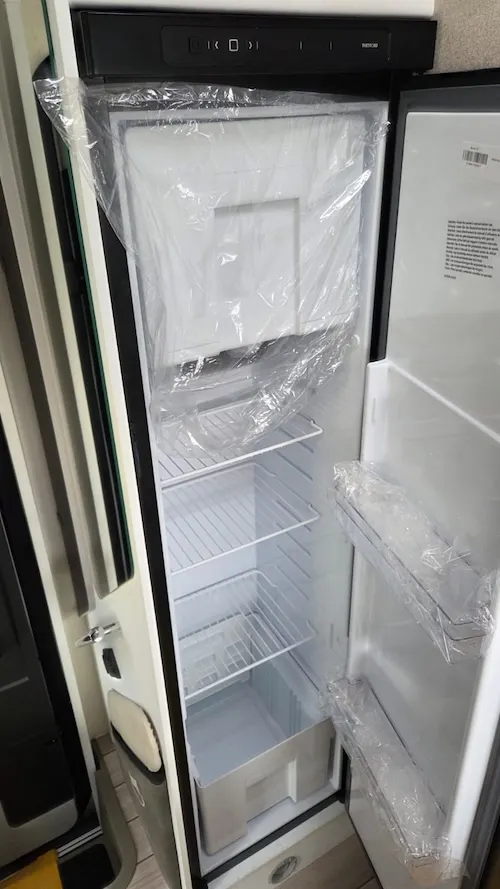 Frigorifero integrato McLouis MC4 379 nuova stagione 2026