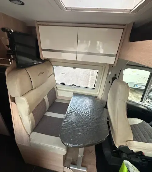 Giottiline 60T van 5,99 m