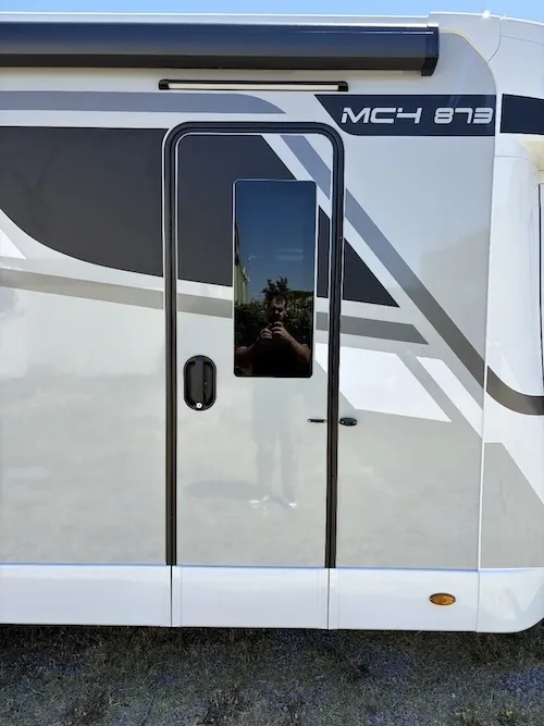 camper 7,45 metri letti gemelli