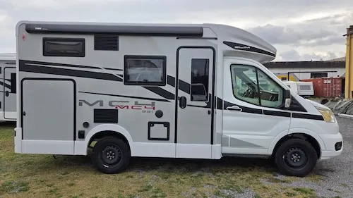 Semintegrale compatto McLouis Slim 331 sotto i 6 metri di lunghezza