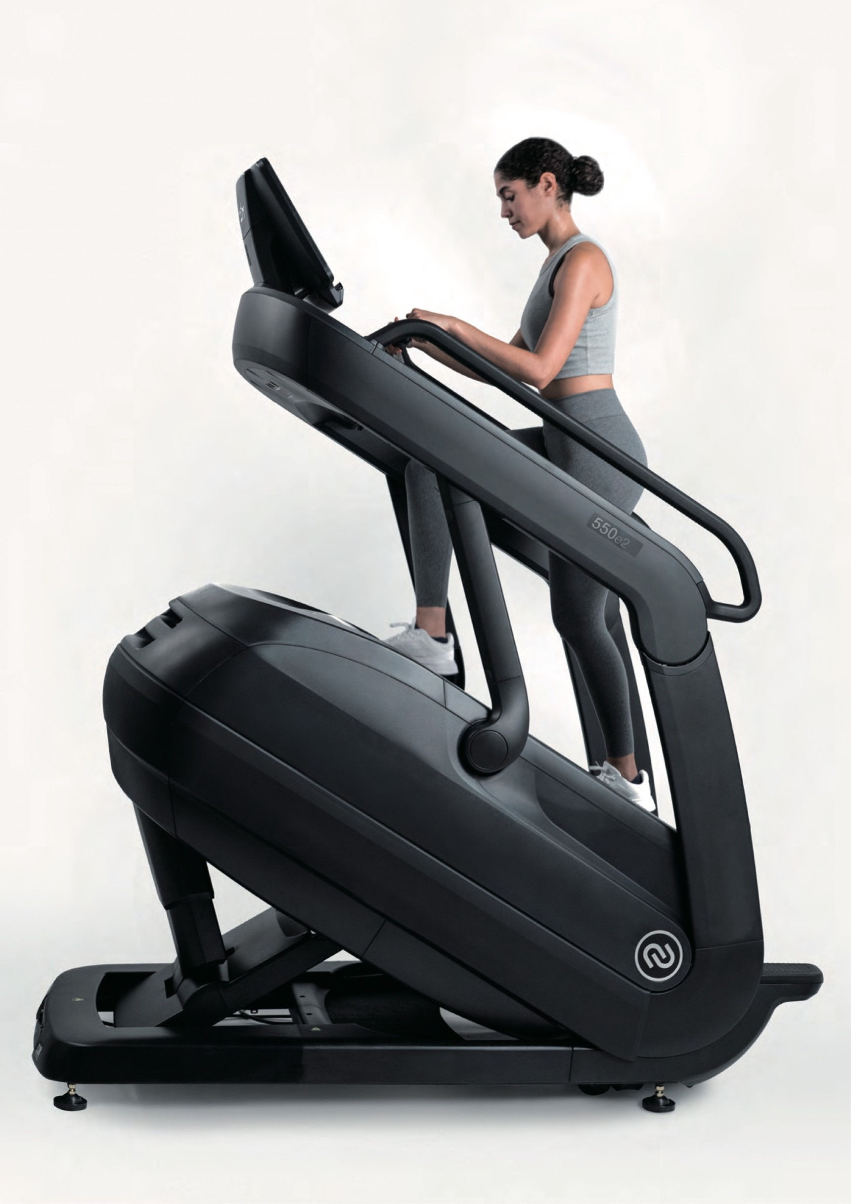 เครื่องเดินบันได INTENZA Commercial ESCALATE Touchscreen 550Ce2+