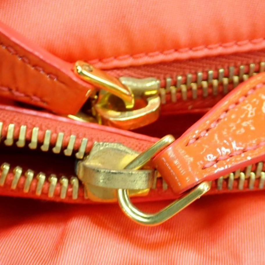 Prada Orange Tessuto Nylon Bag kaufen – Luxusmode Second-Hand Schweiz