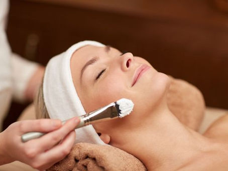 What Are the Key Benefits of Salicylic Acid Peeling?