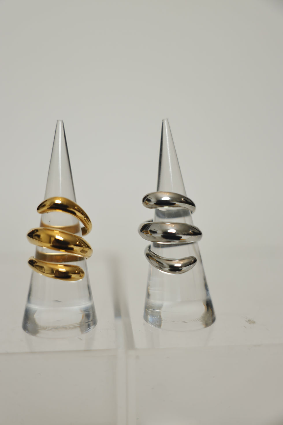 Thumbnail: Screw Ring