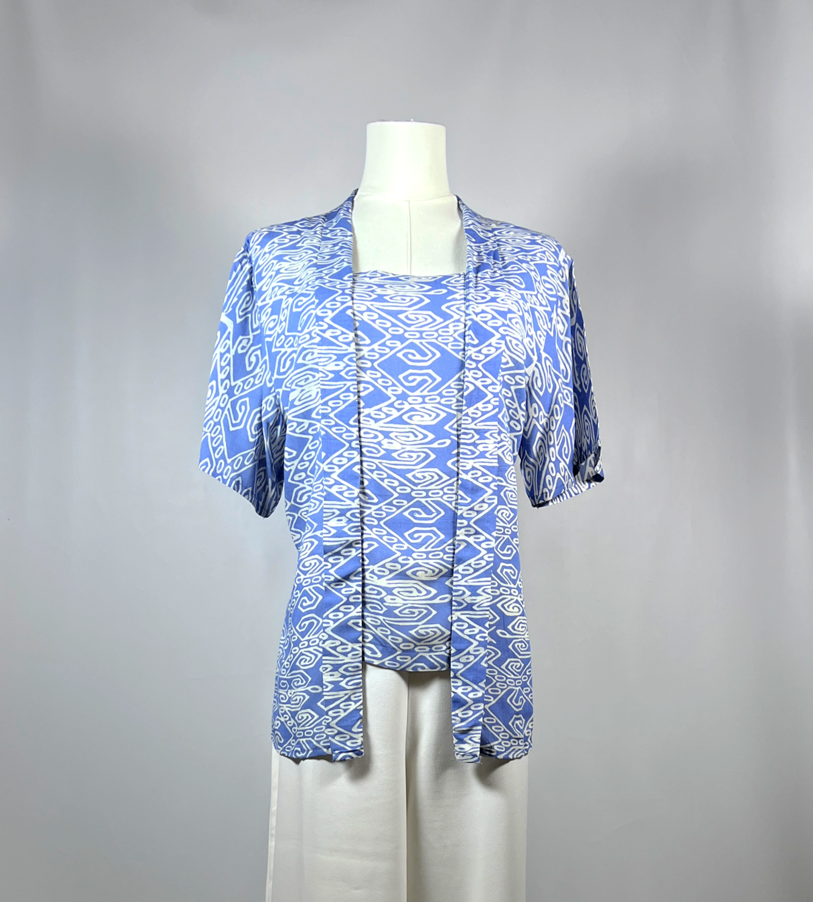 Ikat Bayu Short Kebaya