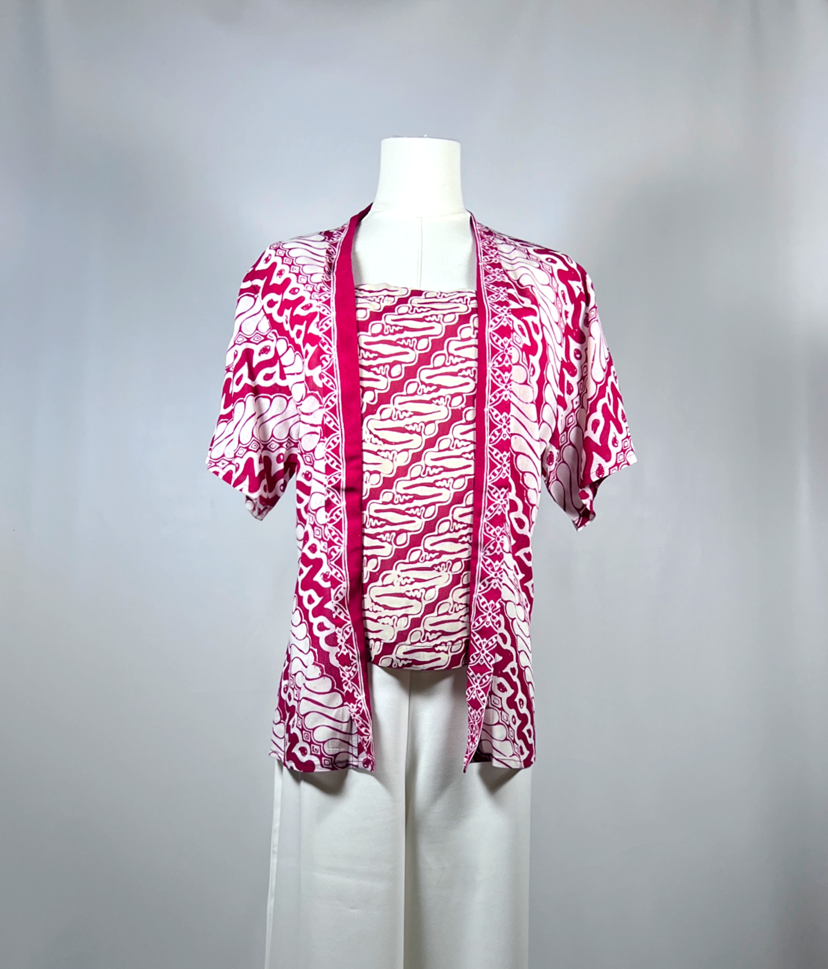 Silang Red Short Kebaya