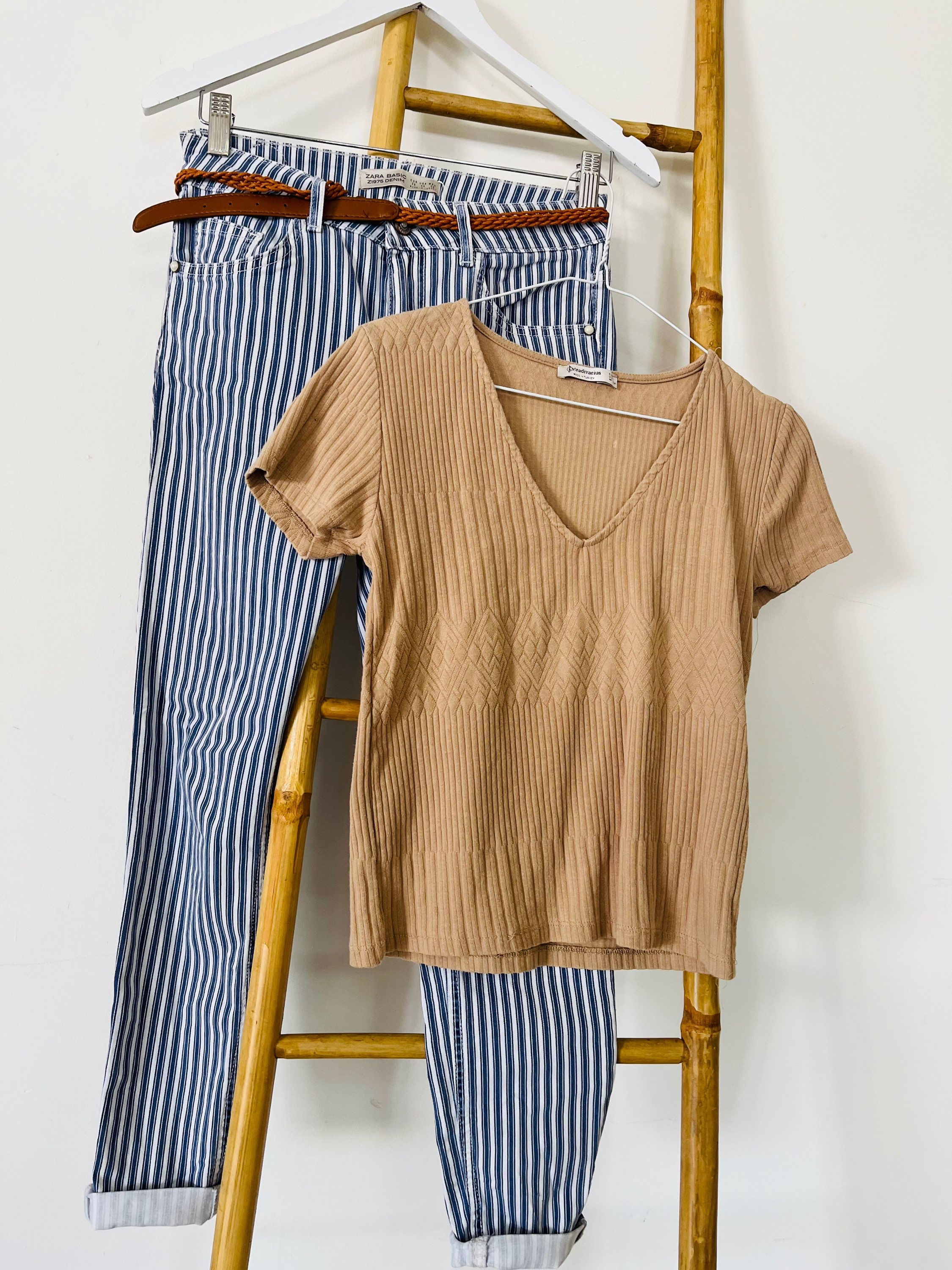 חולצה בז’ מידה L