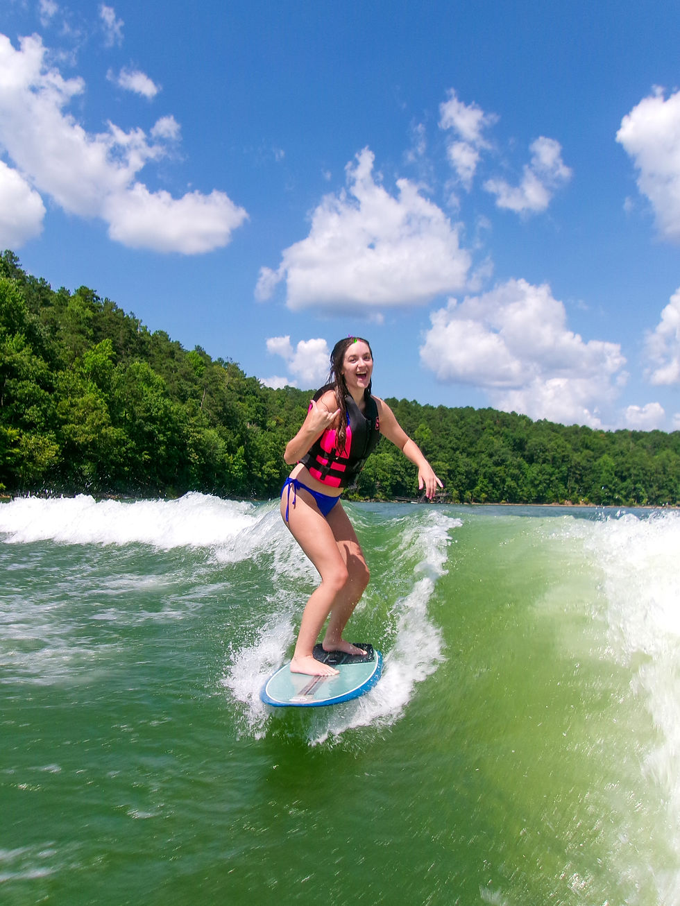 wake surfing in Alabama
