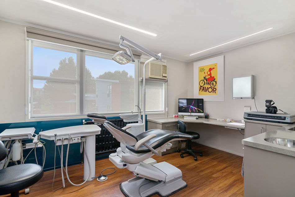 Orthodontic treatment room