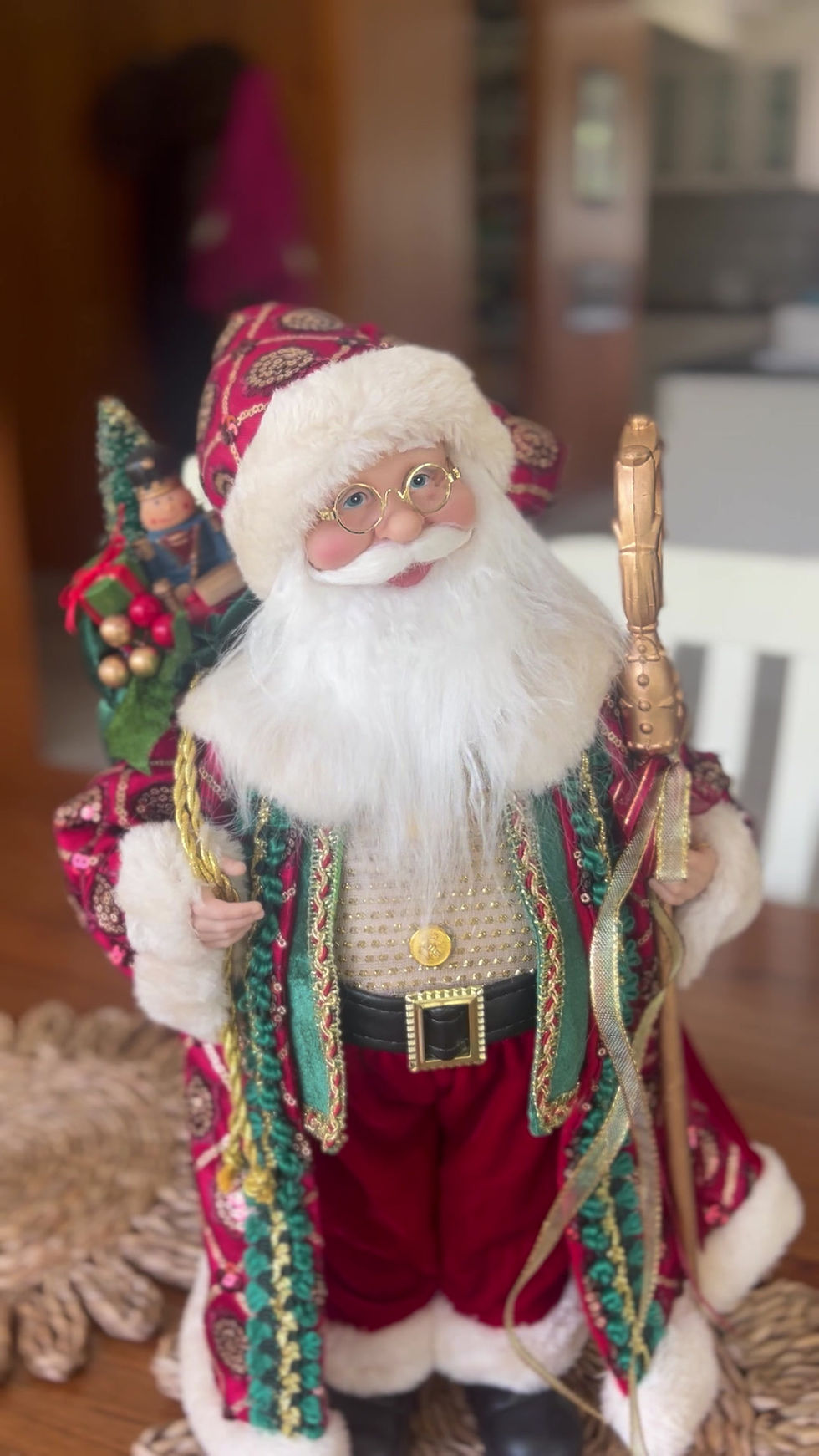 Thumbnail: Santa 45cm musical - Traditional