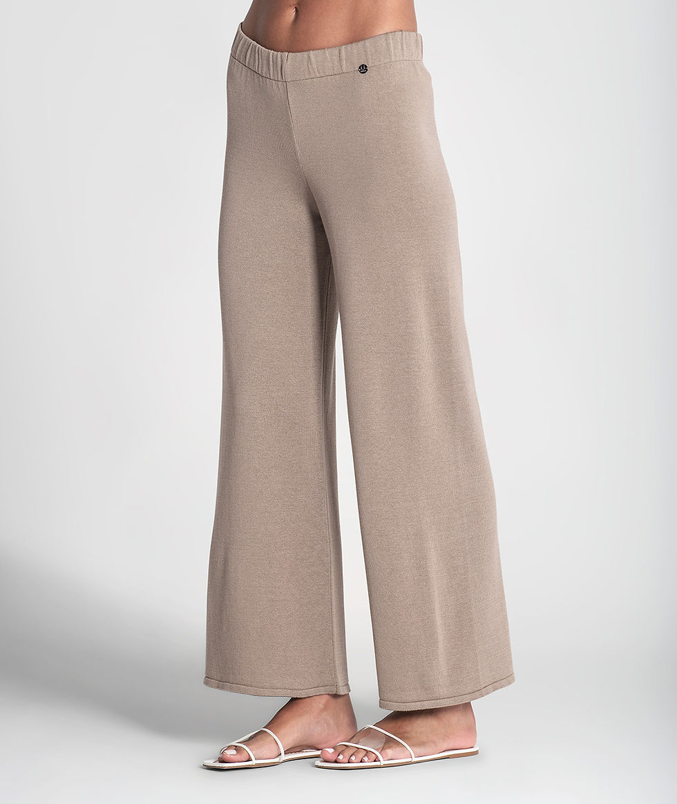 Calça básica confortavel em malha ruga