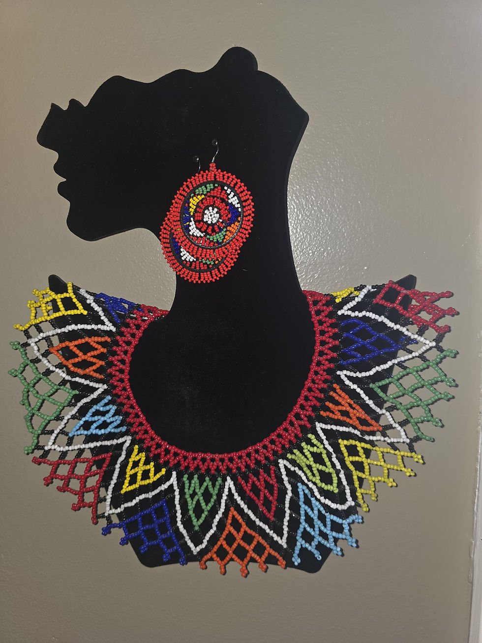 Thumbnail: African Beaded Necklaces Queen red Traditional