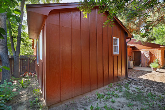 Exterior 3.jpg