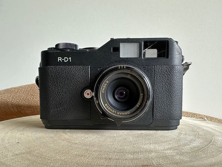 Epson R-D1: Perfection of a Digital-Analog Rangefinder