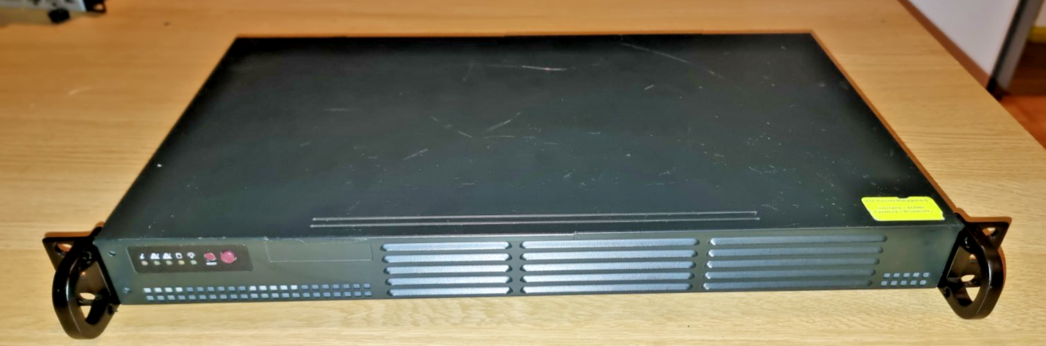 Supermicro SuperServer 5019A-FTN4 - C3558, 8GB Ram, 250GB SSD