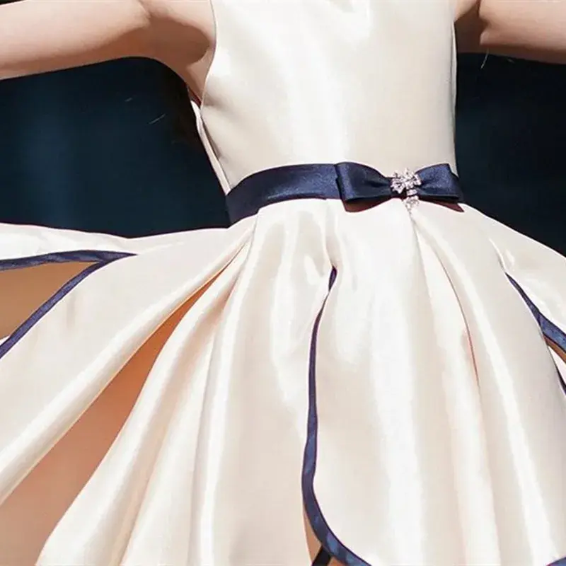 Miniatura: Elegant cream girls' princess ball gown dress