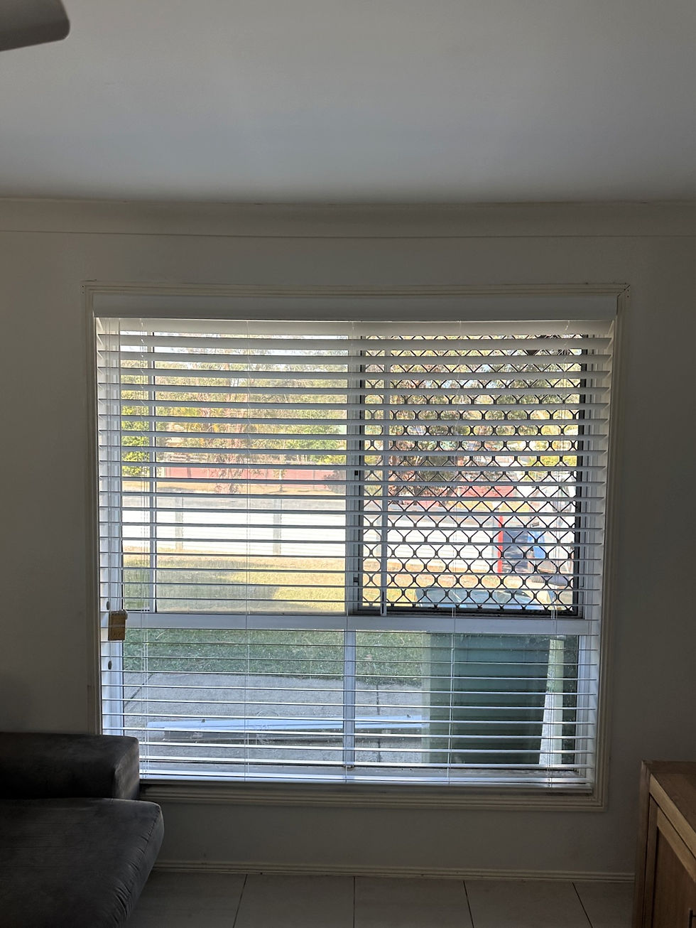 50mm Arctic Snow Woodlook Venetian Blinds