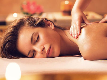 Le massage Balinais, Un Voyage Sensoriel entre Relaxation et Énergie