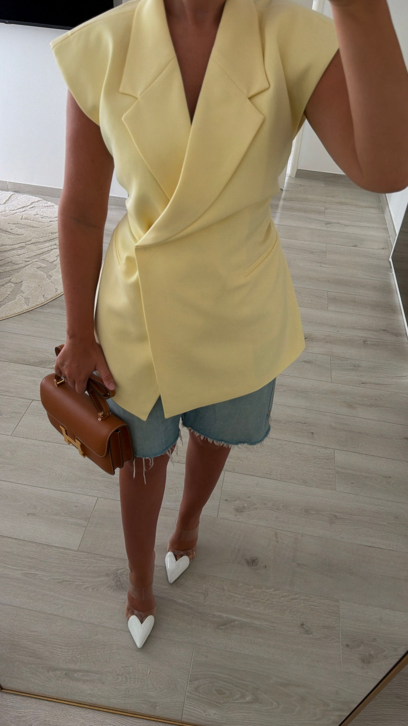 BLAZER SANS MANCHES [JAUNE]