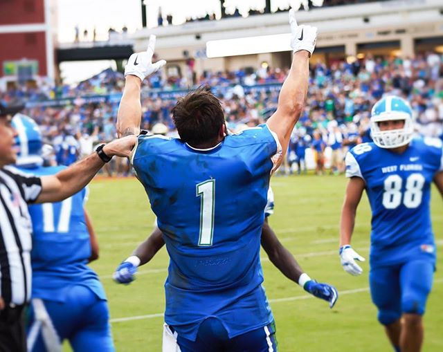 Anas Hasic signs with the Kansas City Chiefs