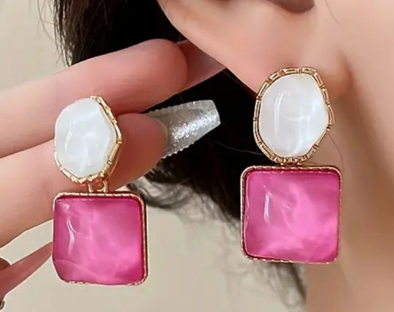 Shiny Wave Pattern Geometric Shape Dangling Pink Earrings