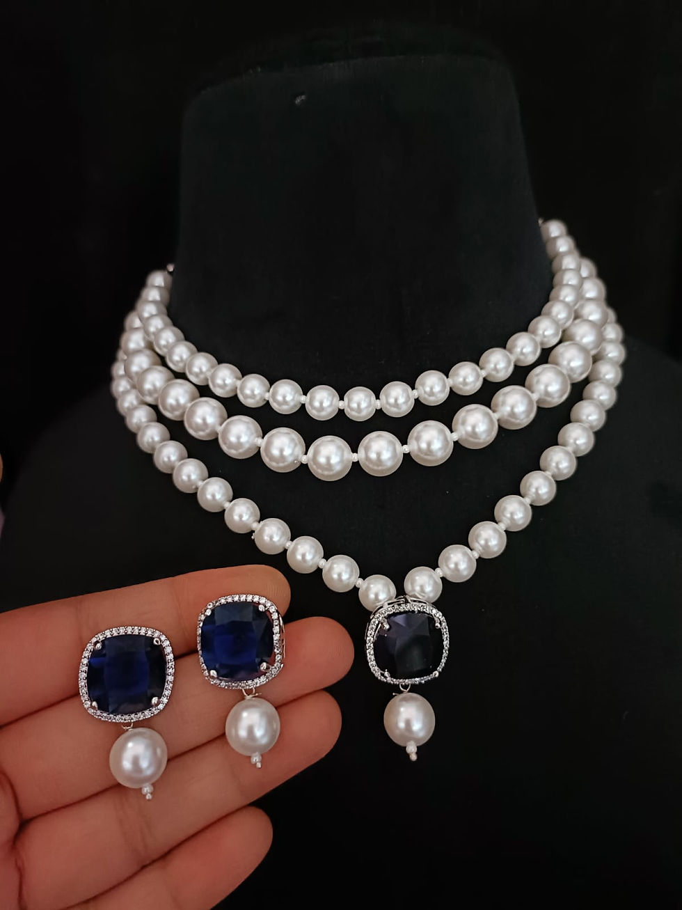 Pearl choker with AD pendant set