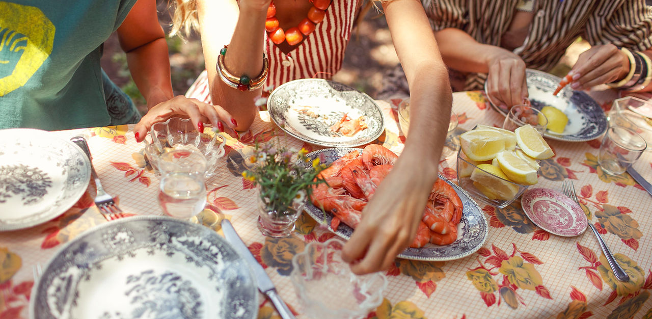 sister department_ss25_la famiglia-85.jpg