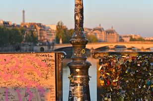Les amours décadenassées du ponts des Arts