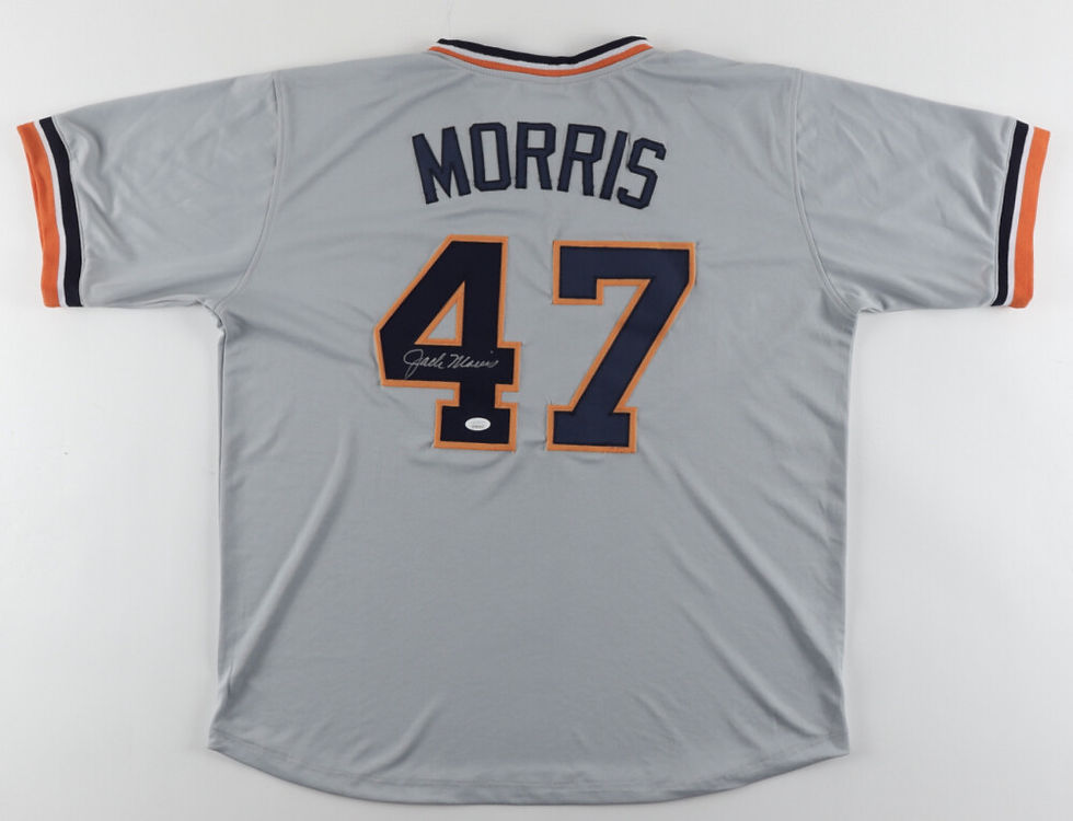 Thumbnail: Jack Morris Autograph Signing