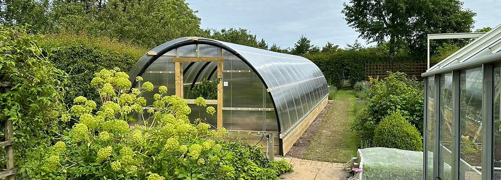 UK Polycarbonate Tunnels, Storm Strength Growing Tunnels, WIndproof Greenhouse, Alternative to Polycrub