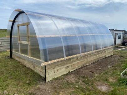 UK Polycarbonate Tunnels, Storm Strength Growing Tunnels, WIndproof Greenhouse, Alternative to Polycrub