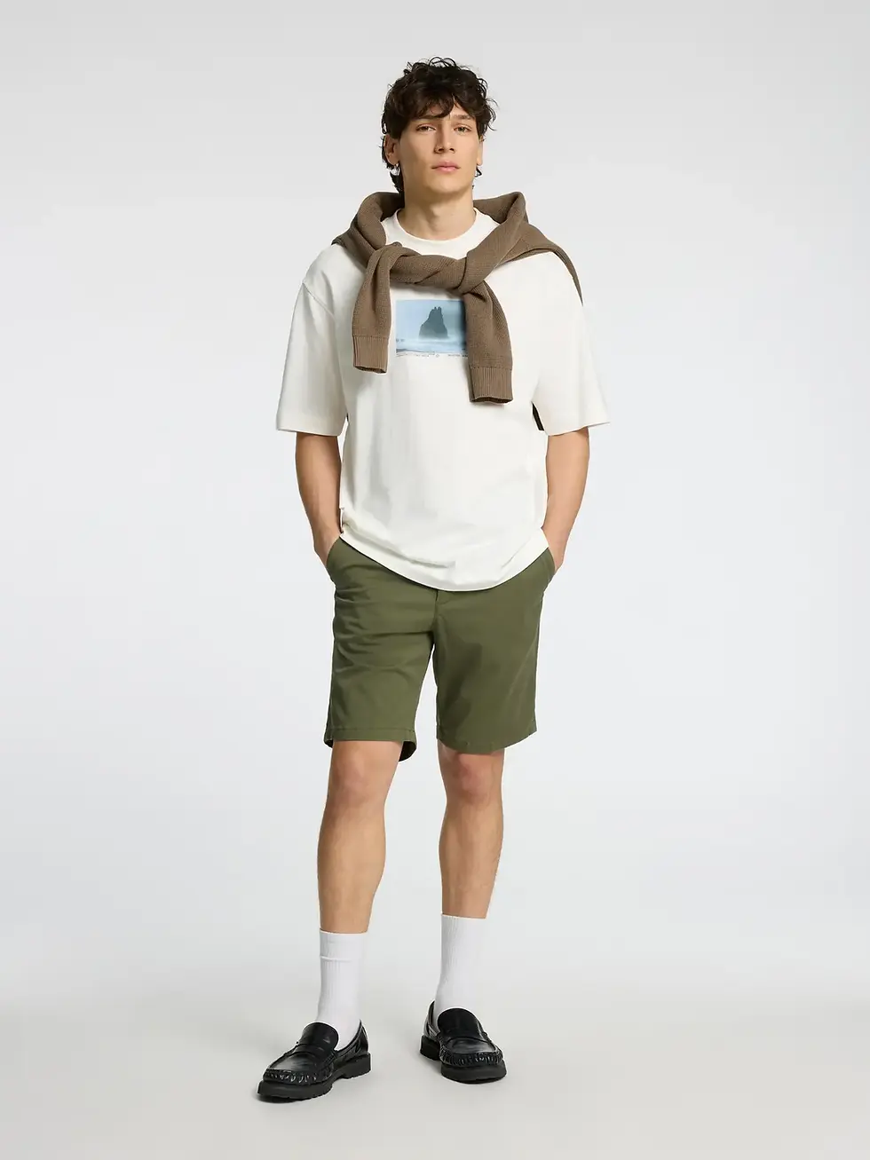 Thumbnail: Chino olijf bermuda van Selected Homme