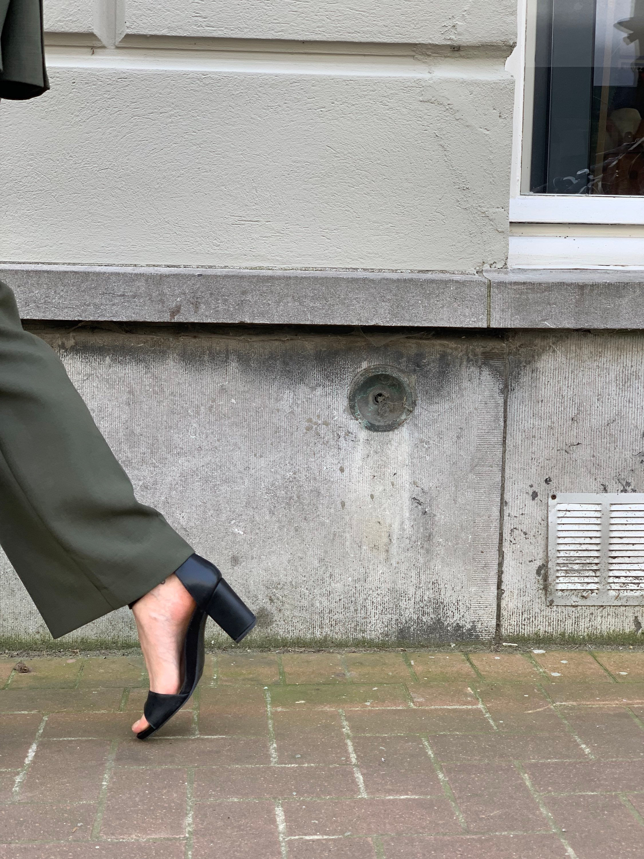 Broek wijd olijf gekleed van Selected Femme