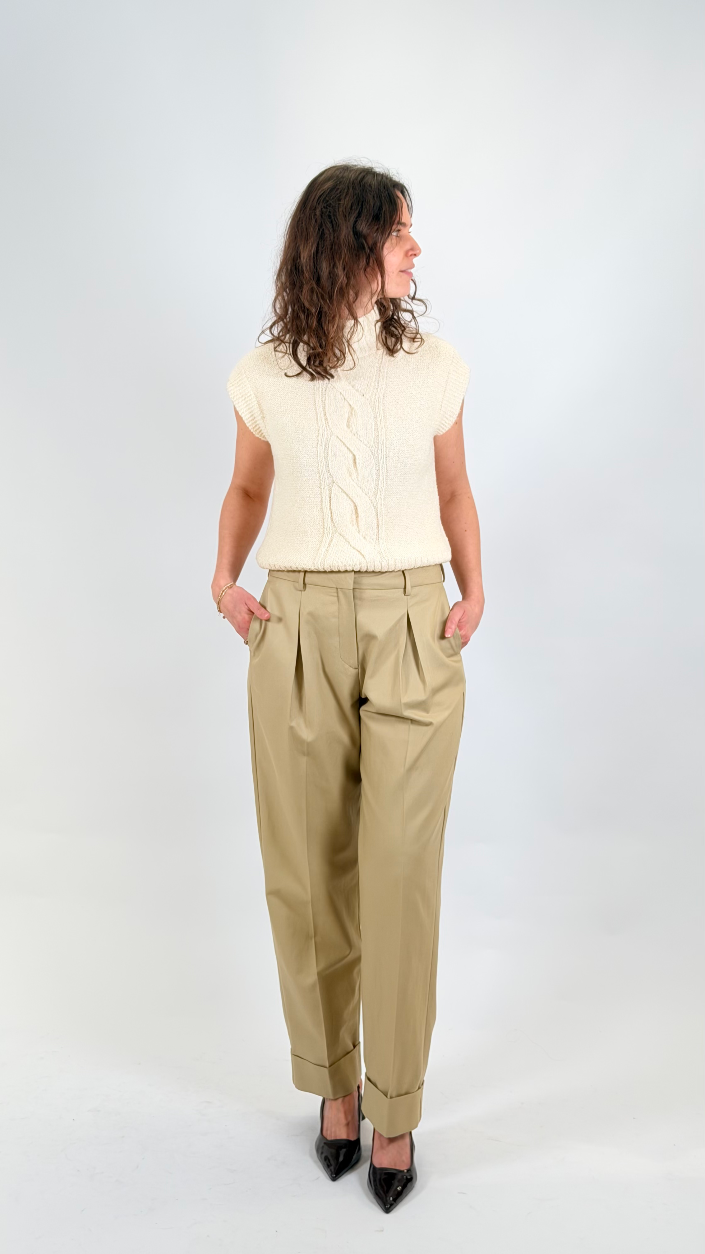 Tapered pleated pant van Selected
