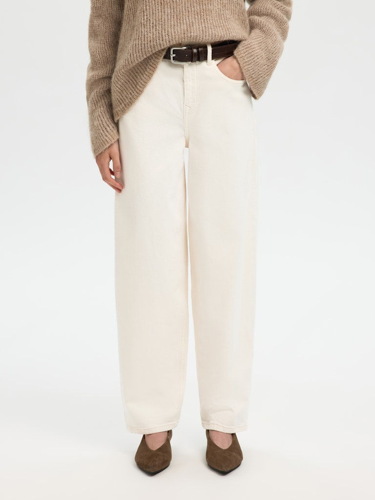 Thumbnail: Barrel color jeans