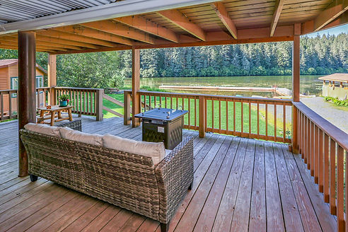 Lakeside Suite 7.jpg