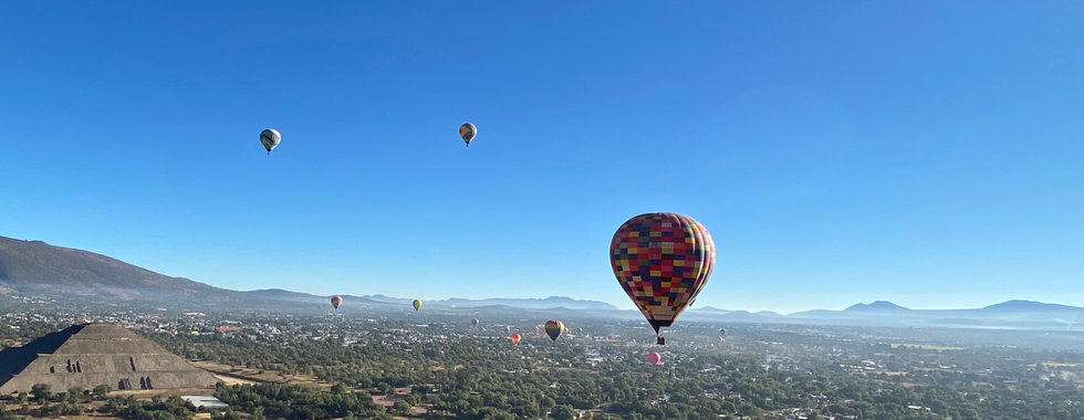 Balloons over Teotihuacan