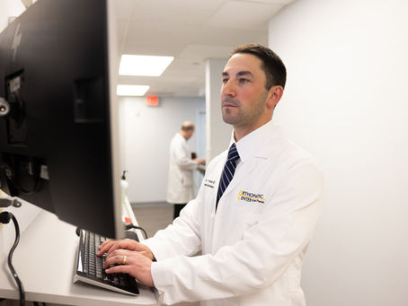 Protecting Your Elbows During Exercise: Tips for Athletes & Active Adults