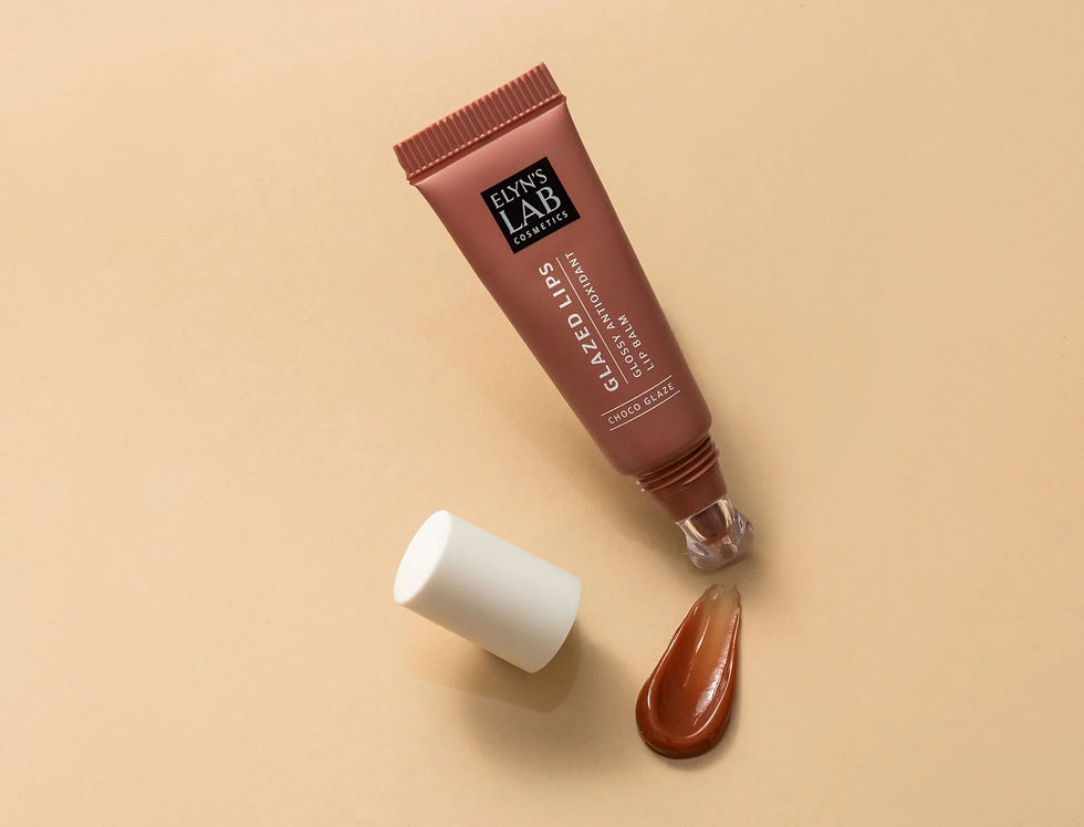 Бежов хидратиращ балсам за устни с блясък ( Choco Glossy) ELYN'S LAB