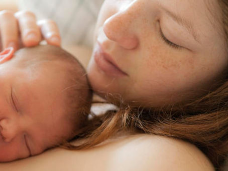 Kangaroo Care and skin-to-skin contact: how can it help you and your premature baby