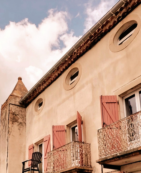 Façade des Chambres Postales, maison d’hôtes de charme en Pays Cathare