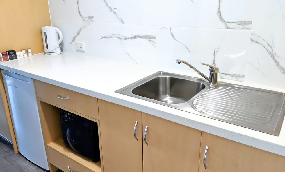 Kitchenette - Deluxe Twin Room, Deluxe King Room