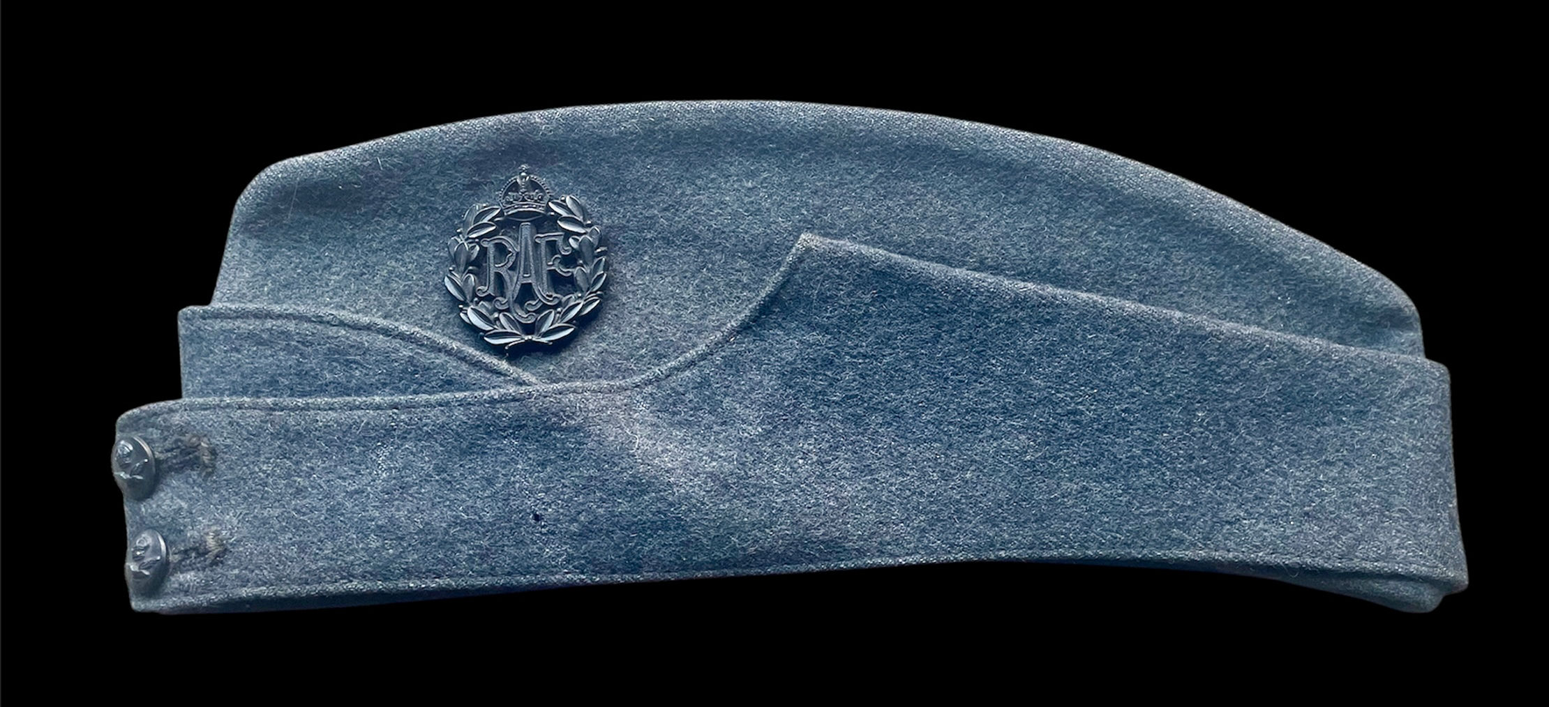Ww2 RAF side cap dated 1942.