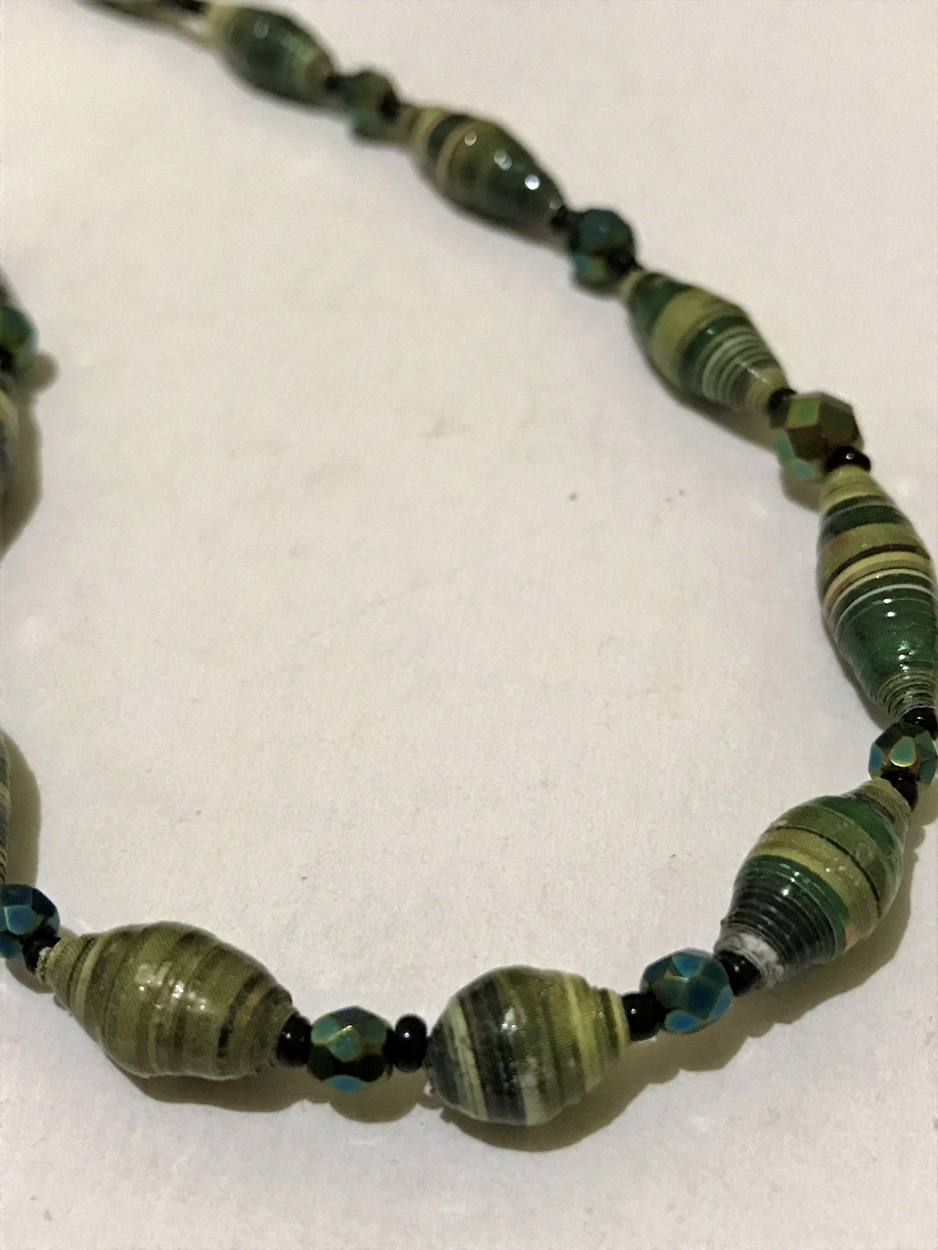 Paper Beads Necklace - Just Green - NCK 003135