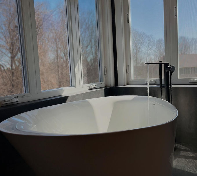 Marlboro bathroom .jpg