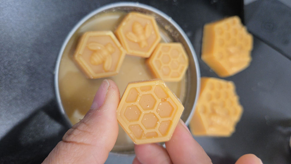 Thumbnail: Honey Hard Wax (Can)