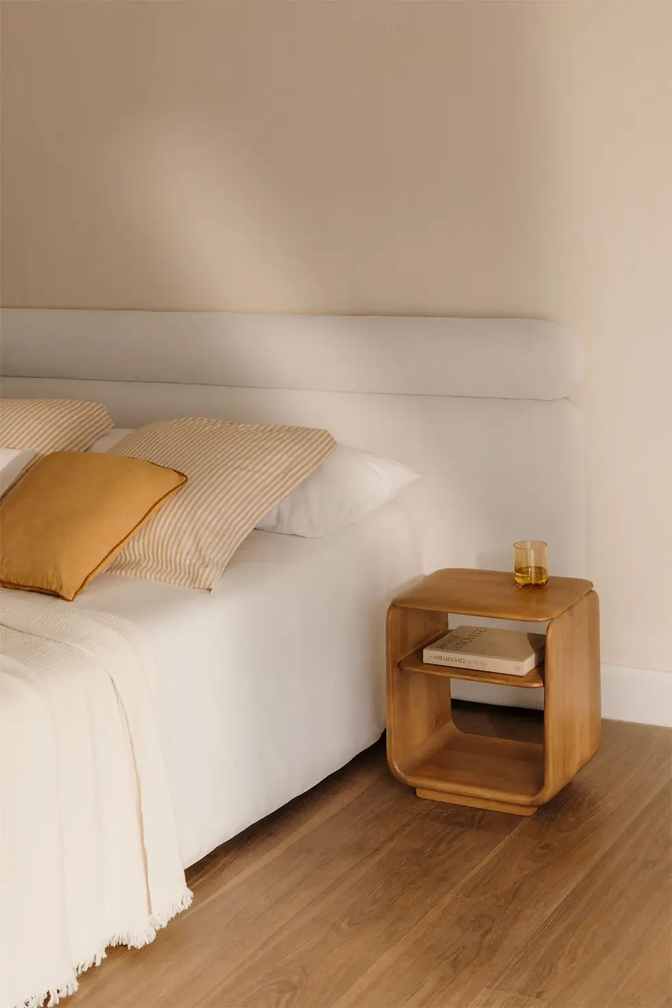 Tête de lit en tissu capitonnée blanc